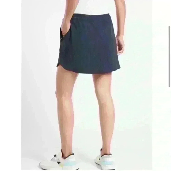 Athleta Trekkie Crest Skort 2 - Picture 2 of 8